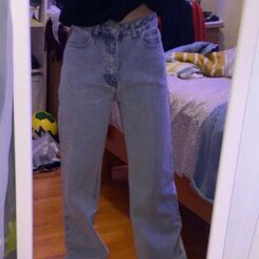 Height waisted jeans